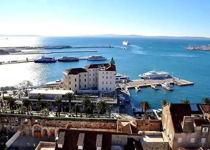 Centar, Stari Grad Lejlighed *
