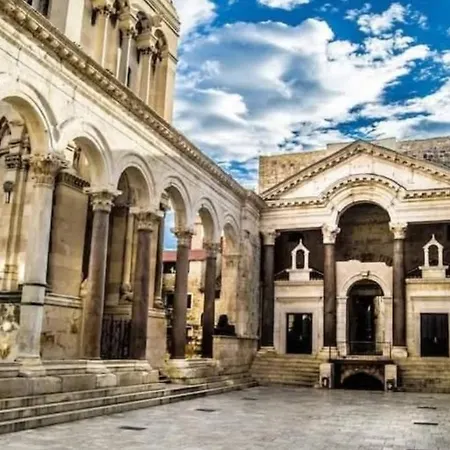 Apartman Old Town - Center Split